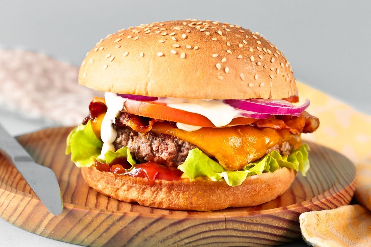 Hamburguesa Cl&aacute;sica - Imagen principal